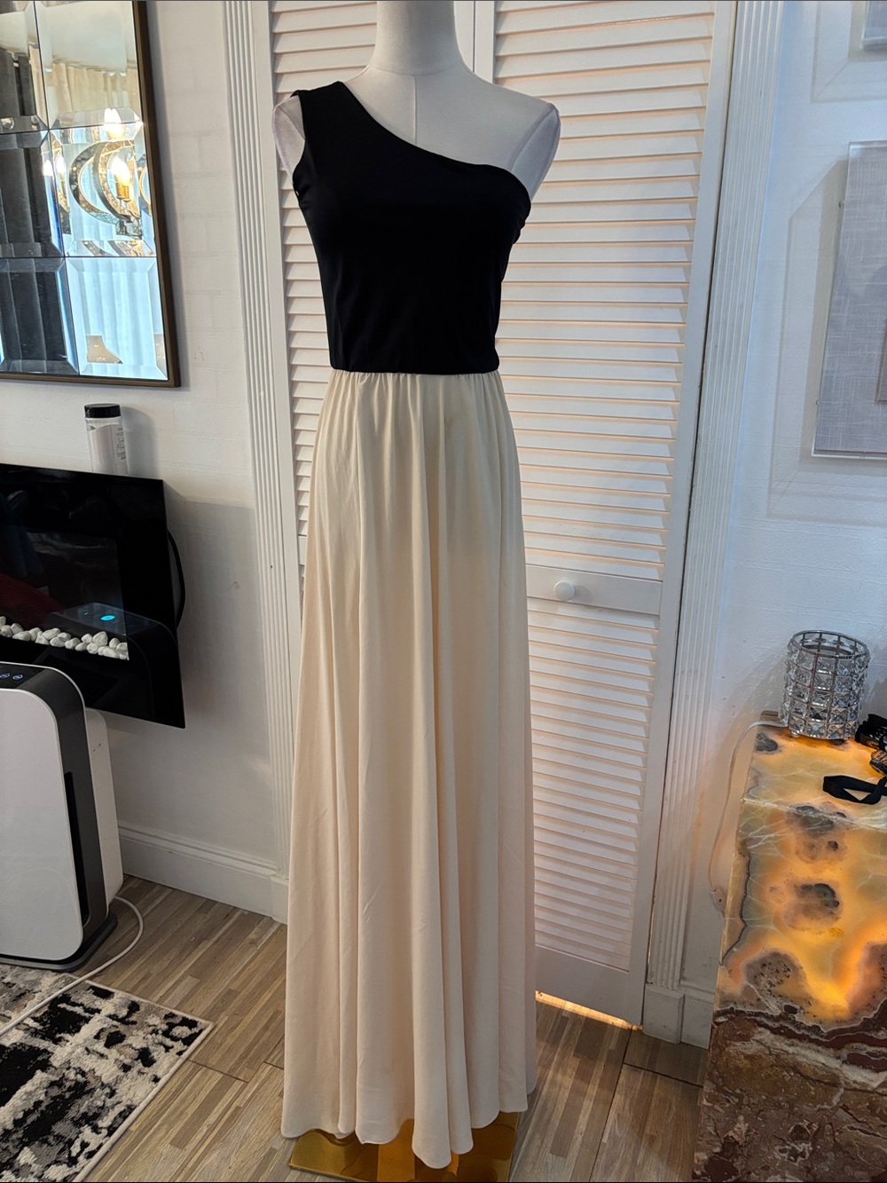 Alexis Black One-Shoulder Maxi with Cream Skirt